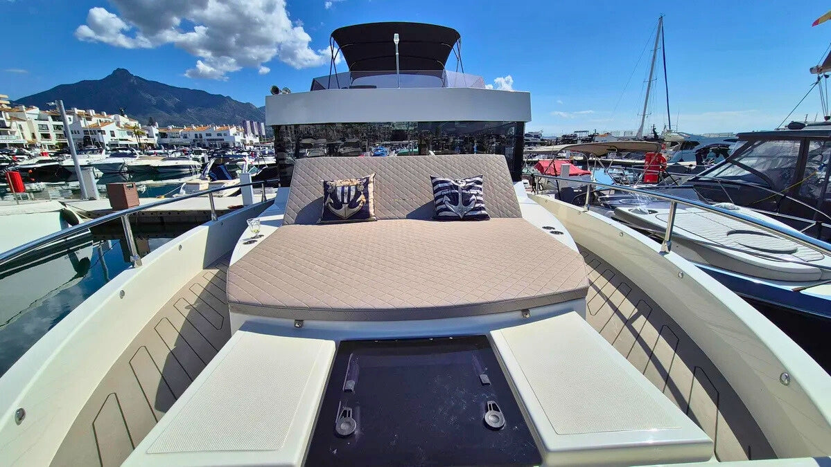 Cobra Maestro 42 “Banús Sky&Sea”
